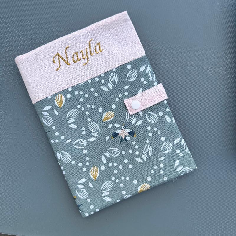 Carnet de santé Nayla (déjà personnalisé)